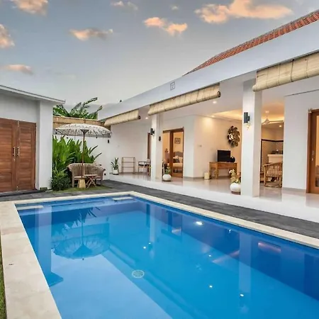 Bens Mertanadi Villa Two-Bedroom With Private Pool Kuta