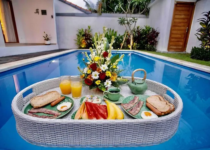 Bens Mertanadi Two-bedroom With Private Pool Kuta
