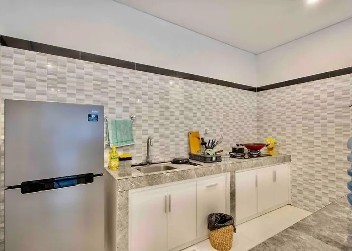 Bens Mertanadi Two-bedroom With Private Pool Kuta 别墅
