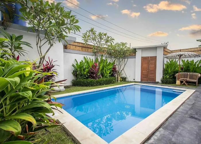 Bens Mertanadi Two-bedroom With Private Pool Kuta